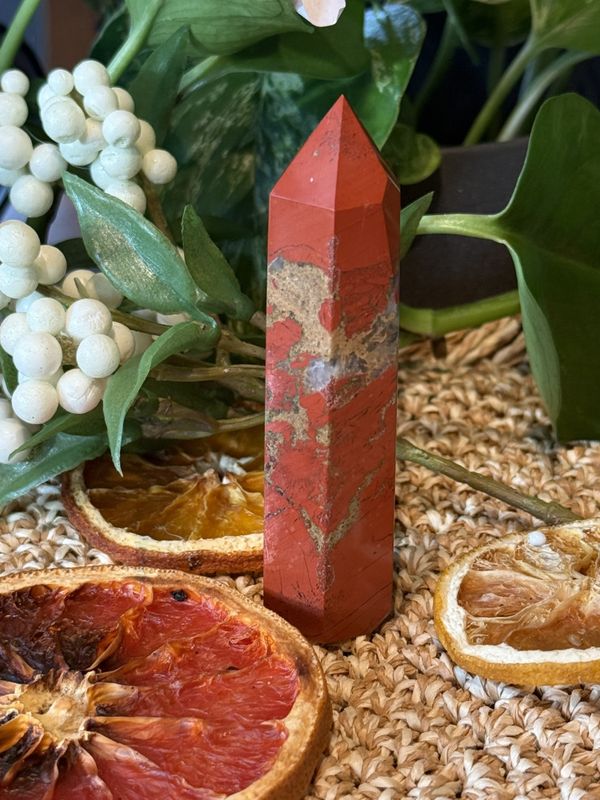 Rød Jaspis tårn 9cm