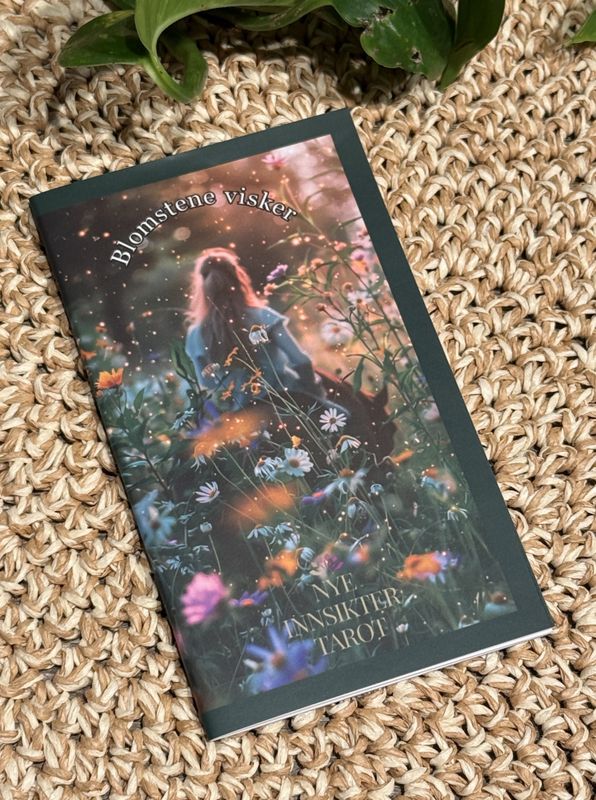 Blomstene hvisker - Tarot/Orakel
