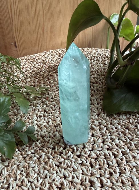 Hovedbilde Fluoritt tårn grønt, 8-9 cm (#68)
